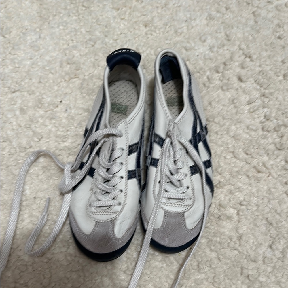 Onitsuka Tiger by Asics Men's White and Blue Sneakers 4 and 1/2 men, 6 1/2 women